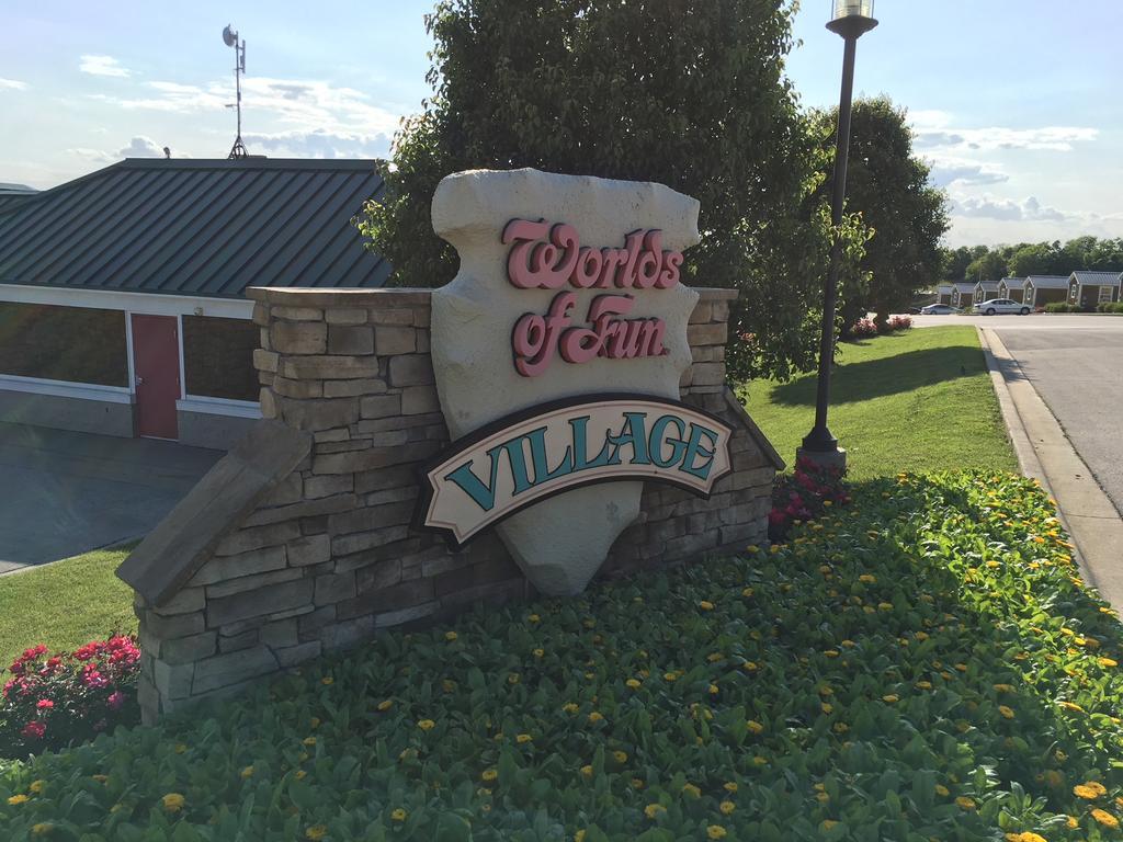 Worlds Of Fun Village Kansas City Exterior foto